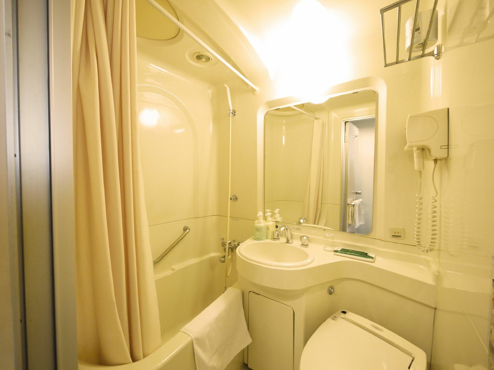 Hotel Route-Inn Handakamezaki Екстериор снимка